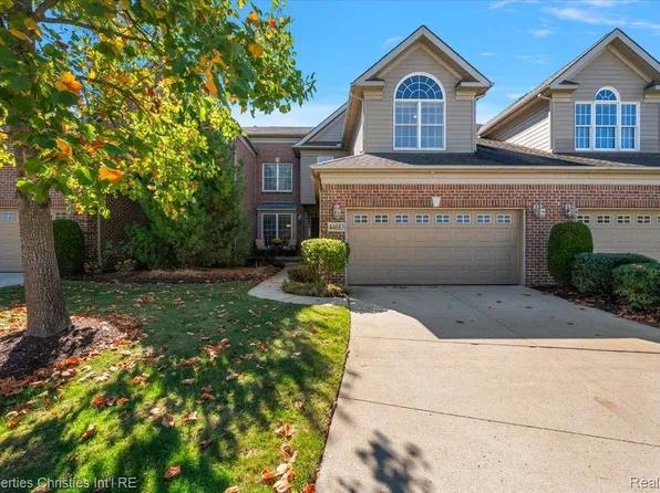 44683 Broadmoor Cir N, Northville, MI 48168