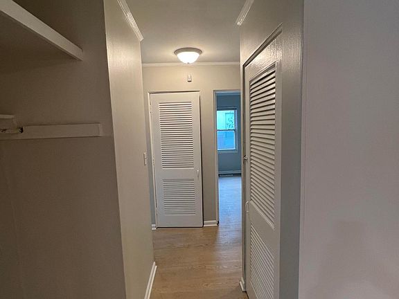 5th image of 10140 Corning St