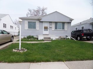 23792 Lambrecht Ave, Eastpointe, MI 48021