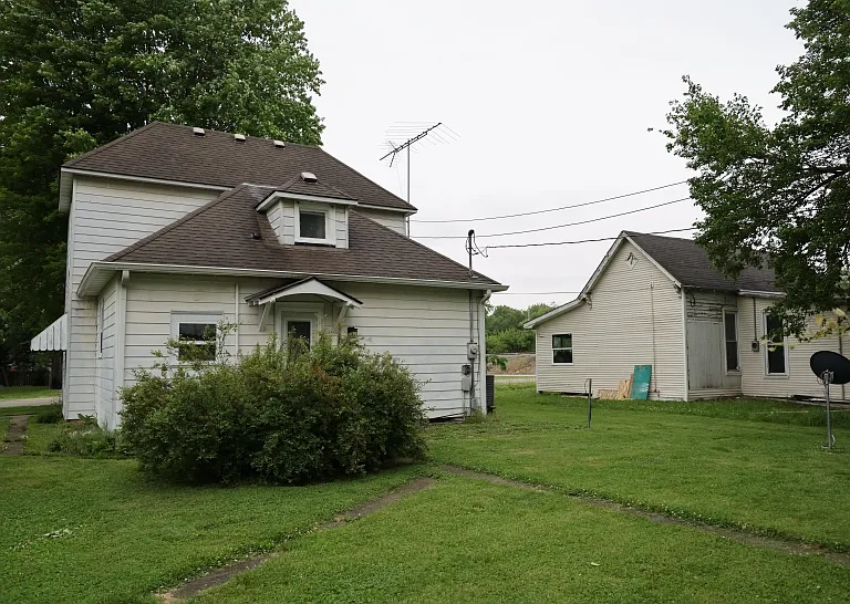 228 N Poplar St — Photo 17
