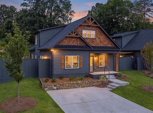 119 Red Cloud Walk, Waleska, GA 30183