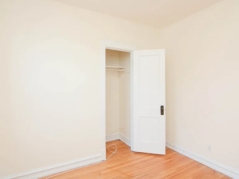 3042 W Wellington Ave #3 — Photo 15