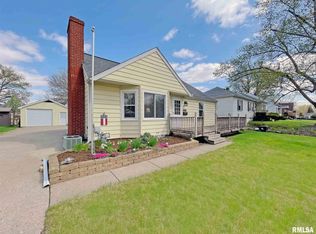 3206 N Chapel Pl, Peoria, IL 61603