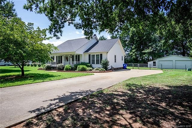 1st image of 2051 Cardinal Hill Dr