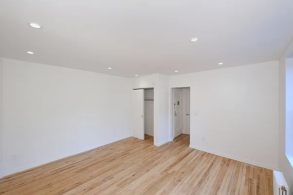 Rented by Aether Property Group | media 18