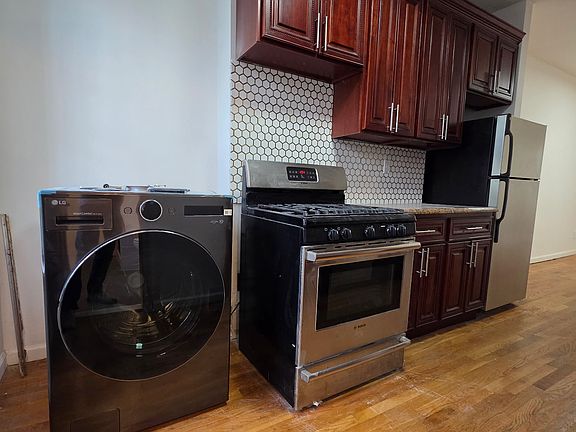 2nd image of 199 Prospect Ave APT 1
