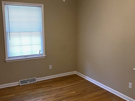 5th image of 3903 N Union St