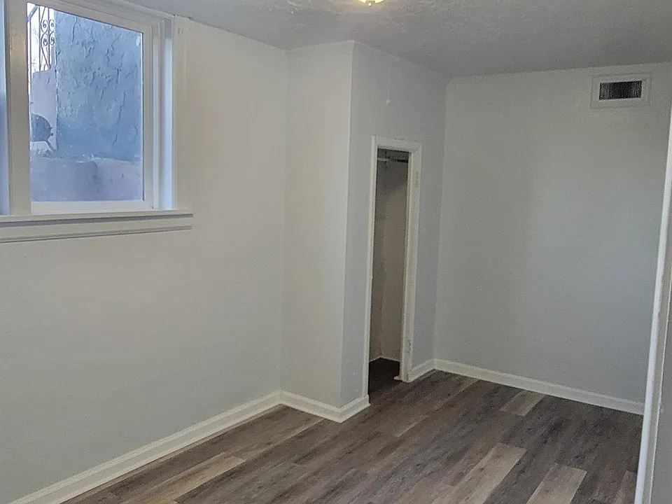 50 N University Ave #6