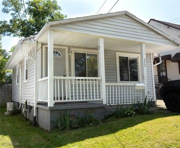 353 Gibbs Rd, Akron, OH, 44312