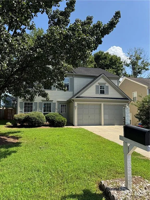 3 bed, 2.5 bath, 2128 sqft, $2,400 — Photo 1
