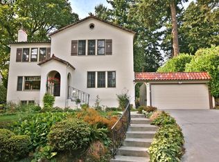 5725 SW Menefee Dr, Portland, OR 97239