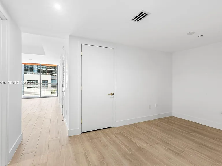 90 NE 32nd St #506 — Photo 14