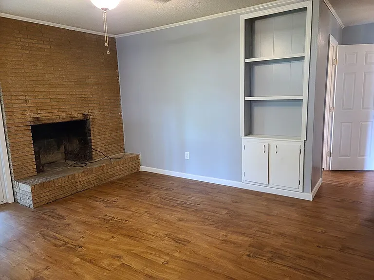 410 Gleason Ct — Photo 15