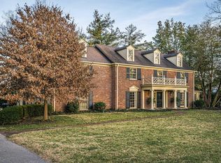 180 Westwind Rd, Indian Hills, KY 40207