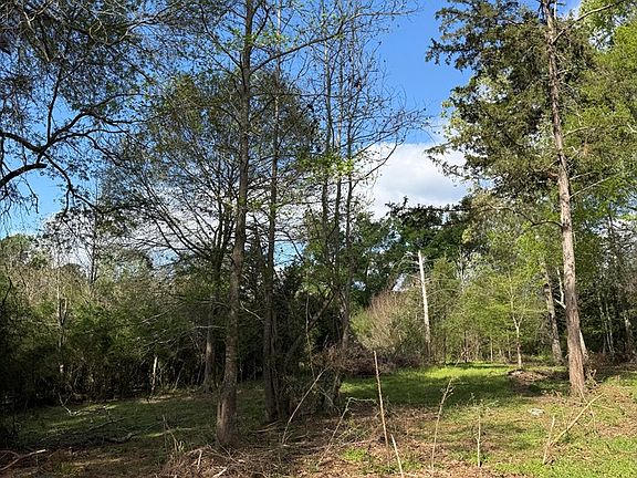 3rd image of 946 Happy Land Rd