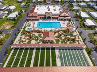 65 Buttonwood Ln, Naples, FL 34112