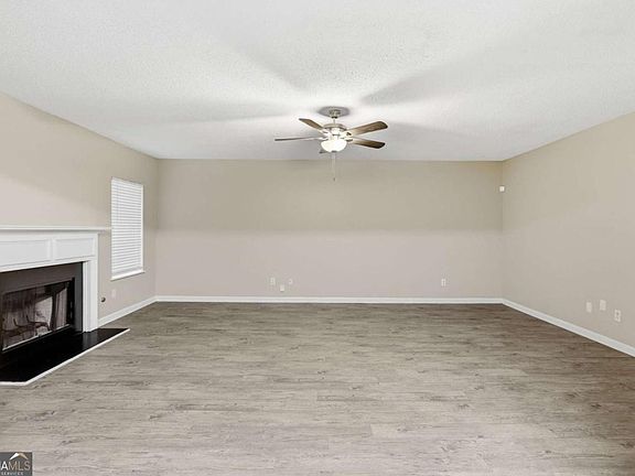 2nd image of 6767 Mancha St
