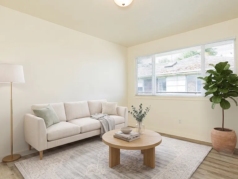 Back Nine Apartments - Located on the west slope of Queen Anne — Photo 18