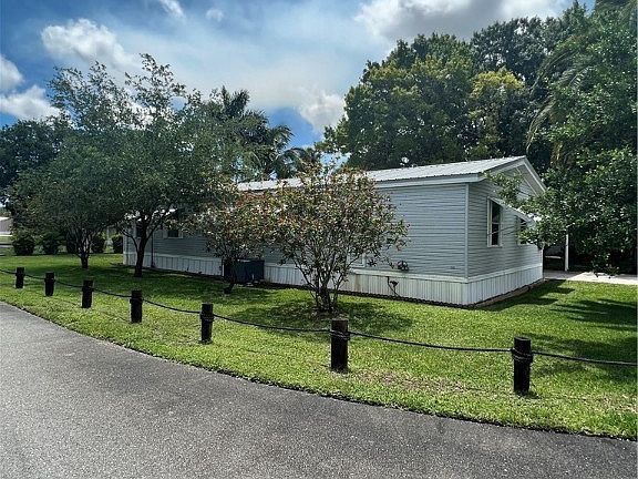 3rd image of 934 Yacht Club Way NW