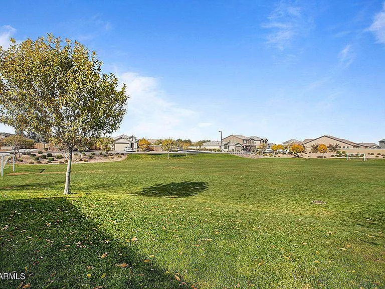 2146 W Tobias Way — Photo 39