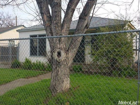 2nd image of 4221 38th St