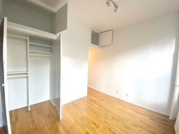 5th image of 515 W 46th St #4AB
