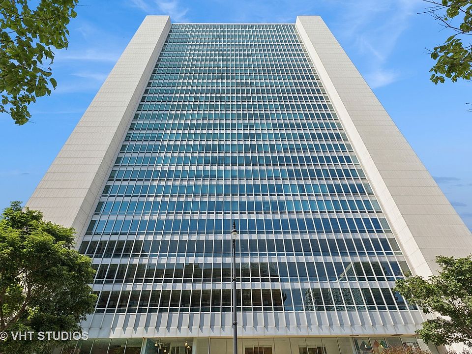 1st image of 500 W Superior St Unit 908