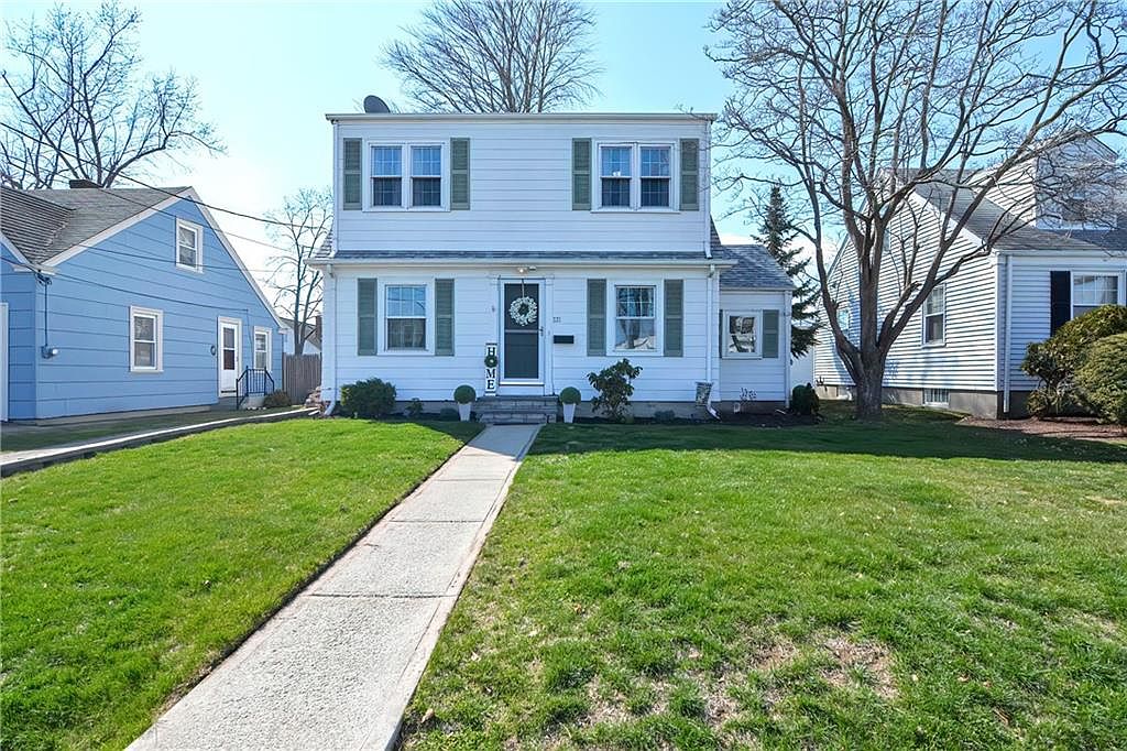 221 Mount Vernon Blvd, Pawtucket, RI 02861 Zillow