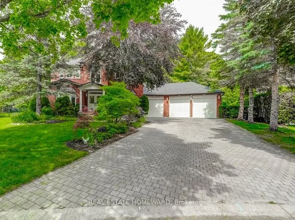 98 Woodview Dr, Pickering, ON L1V 1L2