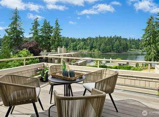 601 Winslow Way W, Bainbridge Island, WA 98110
