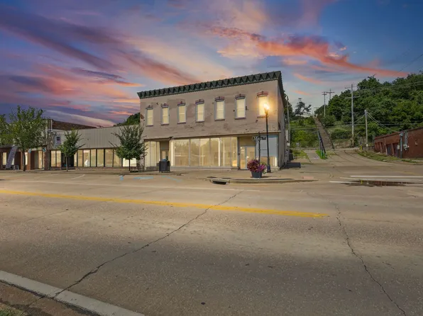 200 S Main St #2F, De Soto, MO 63020