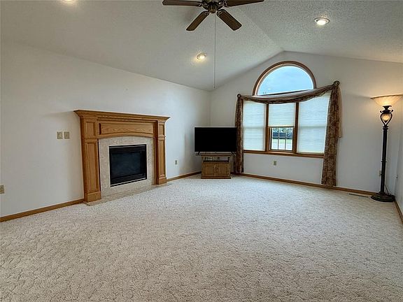 5th image of 2321 5th Avenue