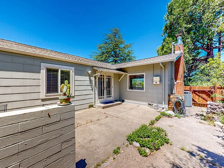 4560 Sullivan Ct — Photo 57