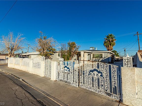 2nd image of 3644 Indios Ave