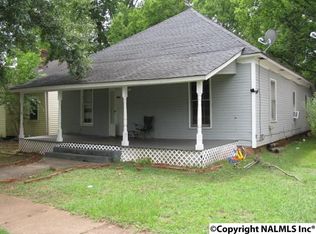 217 5th Ave SW, Decatur, AL 35601