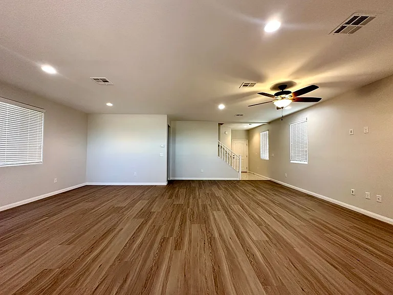 6130 Villa Lante Ave — Photo 2