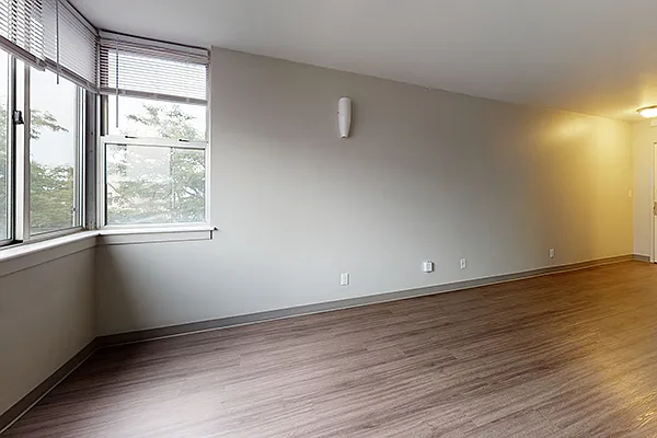 1671 N. Prospect Ave. — Photo 91