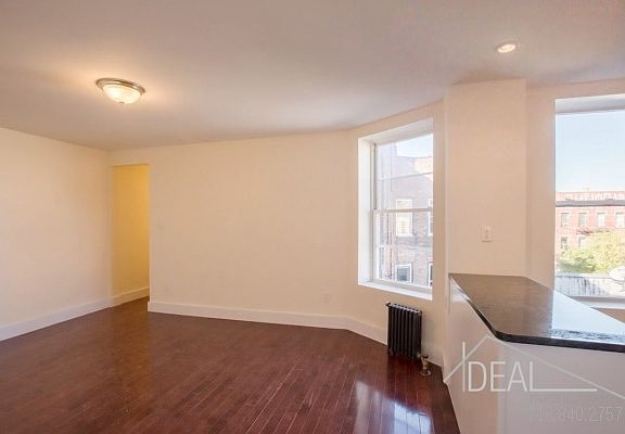 3rd image of 225 Bainbridge St APT 3L