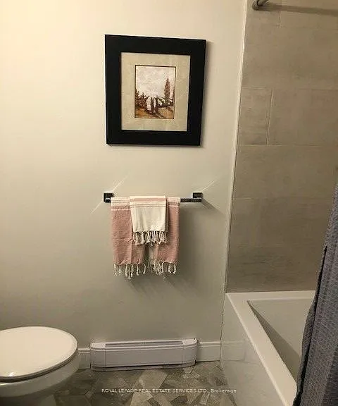 466 Oxbow Cres #6 — Photo 12