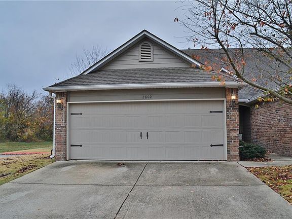 3rd image of 2802 Valley West Ct