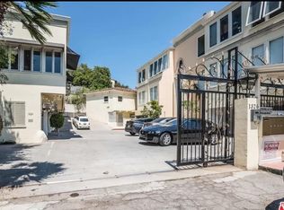 1328 N Londonderry Vw, West Hollywood, CA 90069