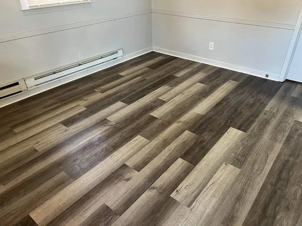 2 bed, $750 — Photo 2