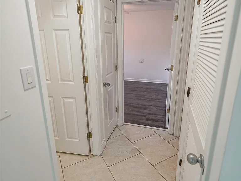 251 S Villas Ct #A — Photo 11