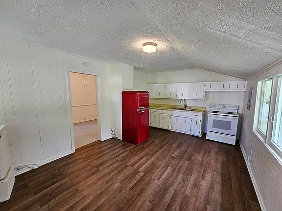 2nd image of 701 N High St #2