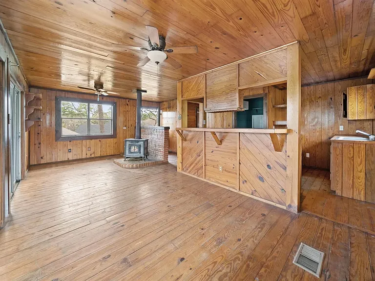 20973 Lakeview Dr — Photo 9