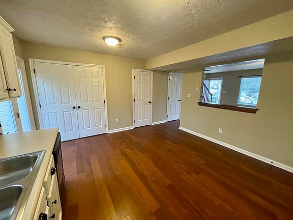 5th image of 512 Wabarto Way