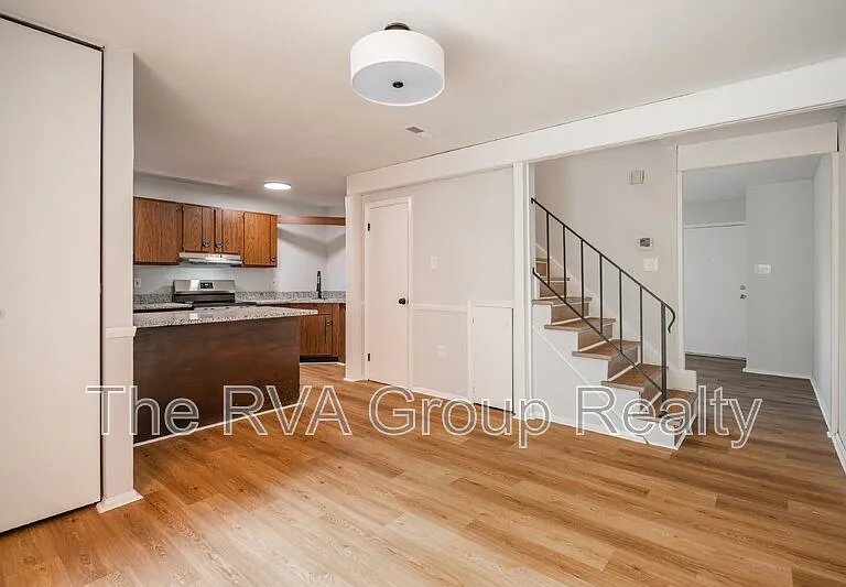 749 Pleasant St — Photo 12