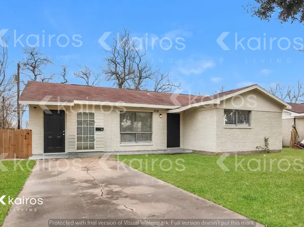 304 Robbie St, La Marque, TX 77568