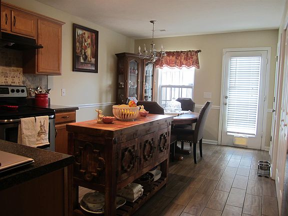 5th image of 1037 Cheryl Ln