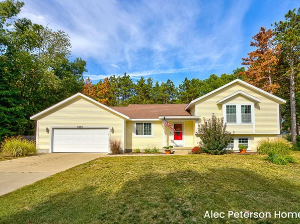 6666 Minard Dr, Muskegon, MI 49442